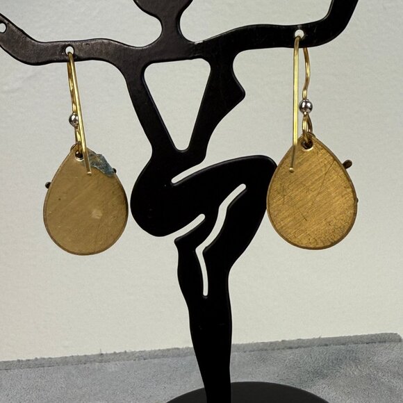 Layered Funky Snowflake w/ Faux Pearl Enamel Dangle & Drop Earrings - Picture 5 of 7